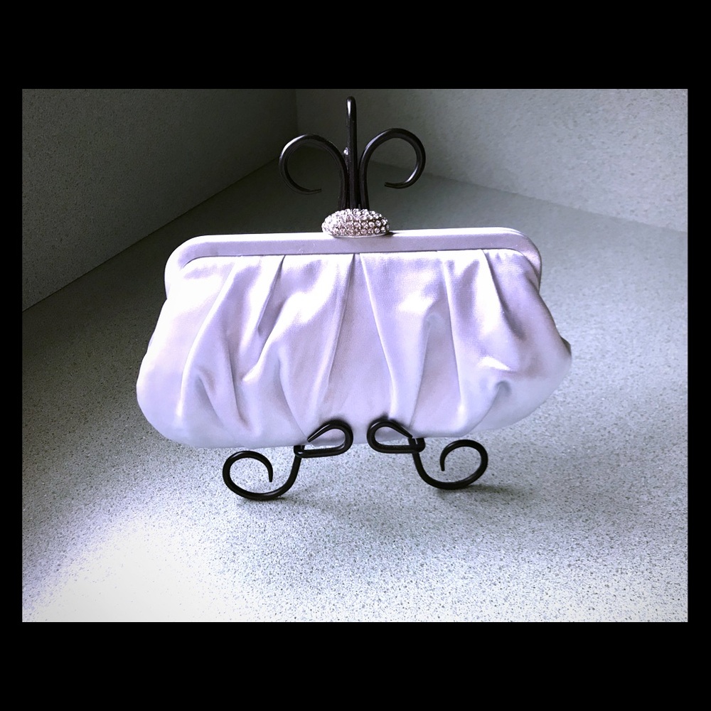 Purse - Picture 1 of 2